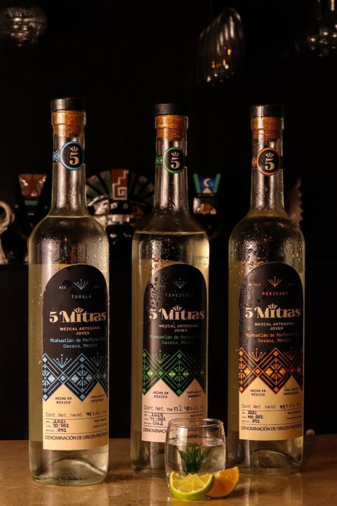Mezcal-Artesanal-5-Mitras-3