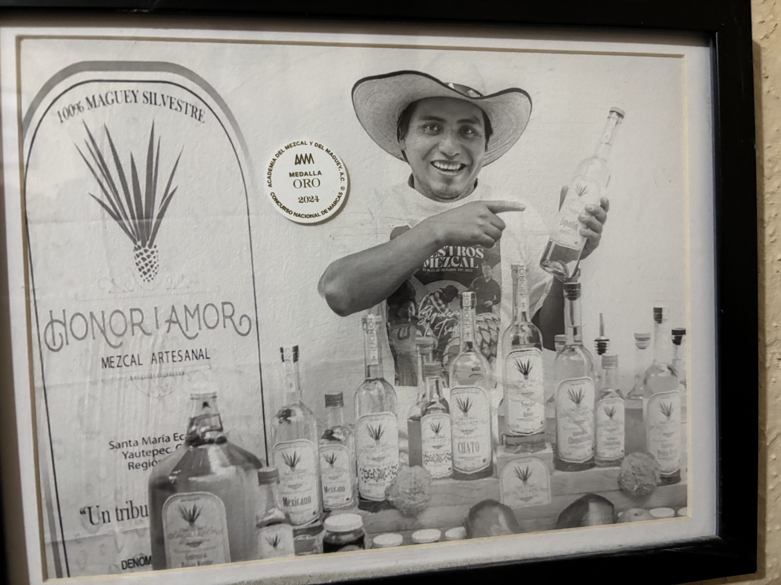 Galeria_HONOR___AMOR_MEZCAL_ARTESANAL__2